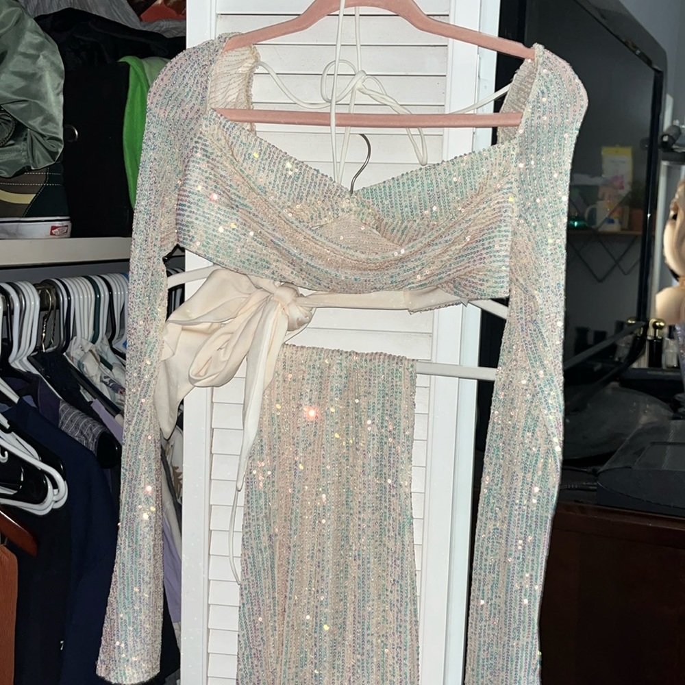 Lucy in the Sky Doja Two Piece Set in Champagne Sequin M